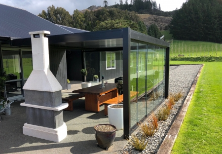 Bask Louvre Glaslide side hills shot Carterton 2020